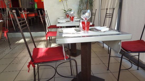 Le Cafe des Arts