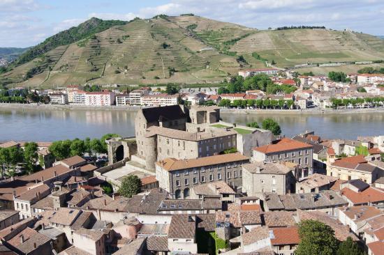 le centre historique de Tournon